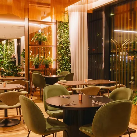 Готель Novotel