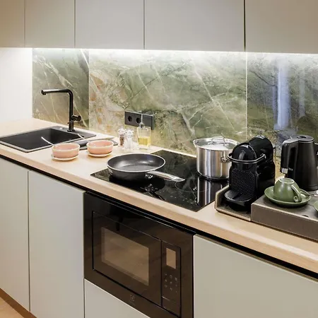 Готель Novotel