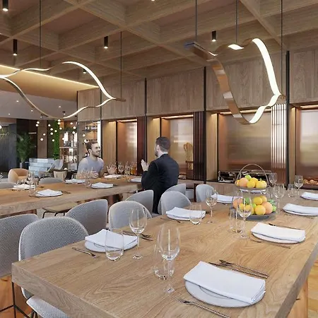 Novotel 4*