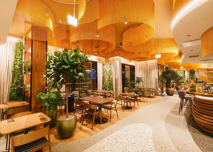 Готель Novotel 4*